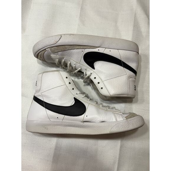Nike Other - Nike Blazer Mid 77 Big Kids 6Y